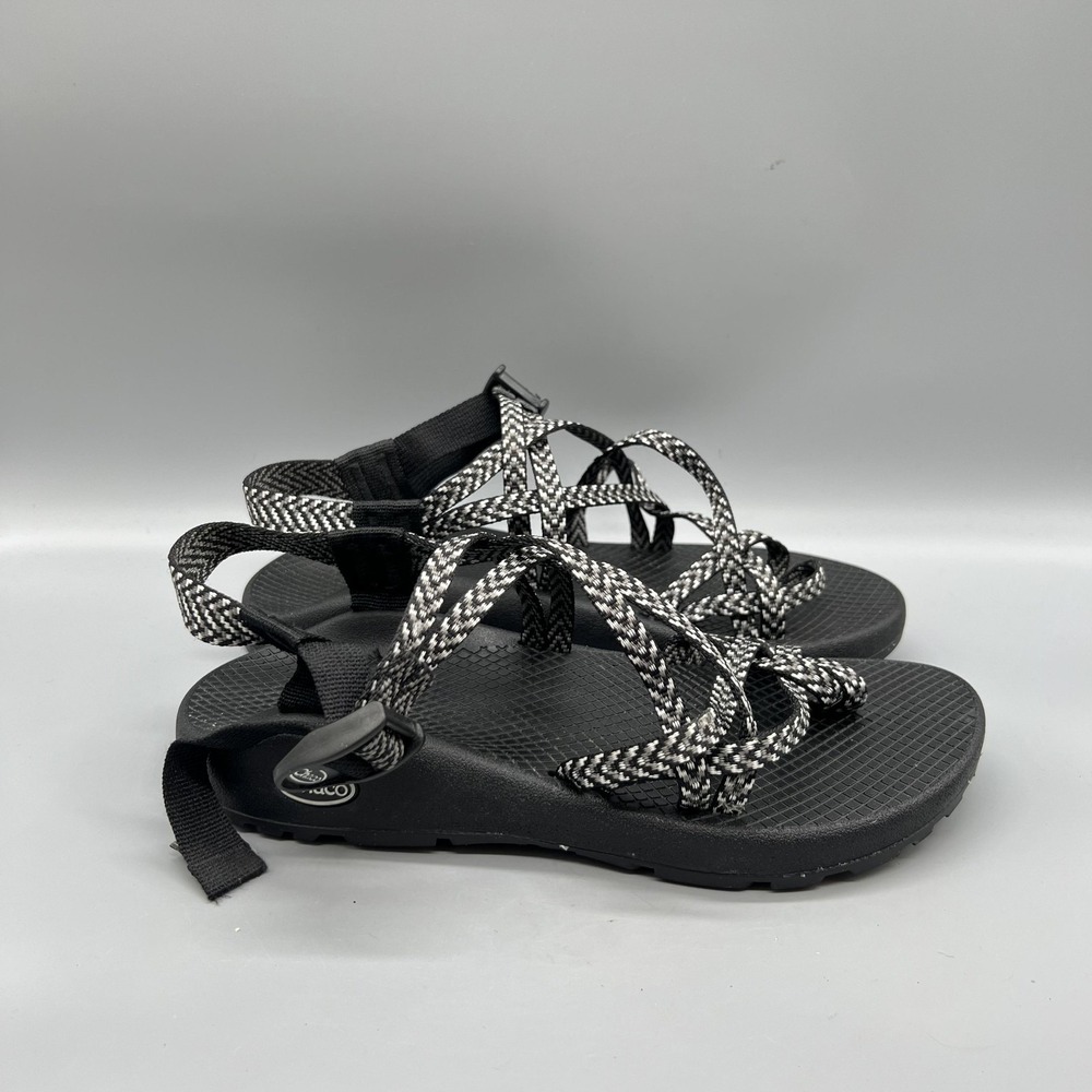 Chaco Sandals Womens 9 Black Strappy Chevron Toe Loop Hiking Z/Cloud 2 Outdoor